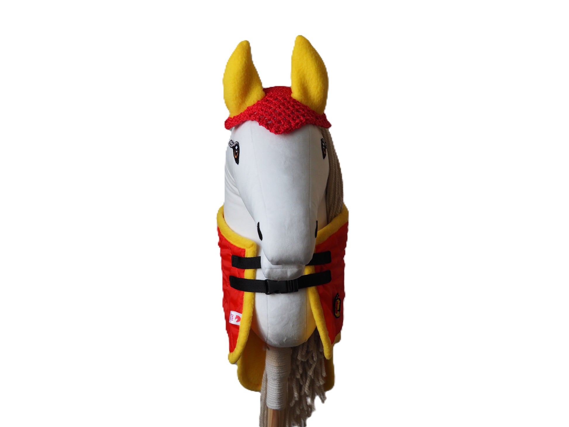 Výhodný duo set pro hobby horse, obsahující sladěnou čabraku a dečku v červené barvě.