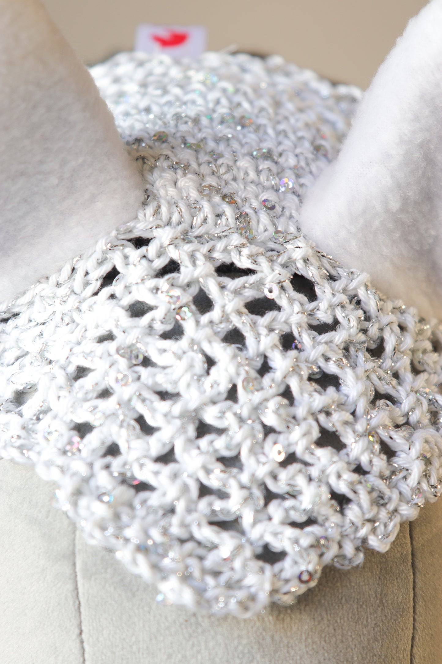 Gehäkelte Fliegenhaube - Weißsilber - Fohlen