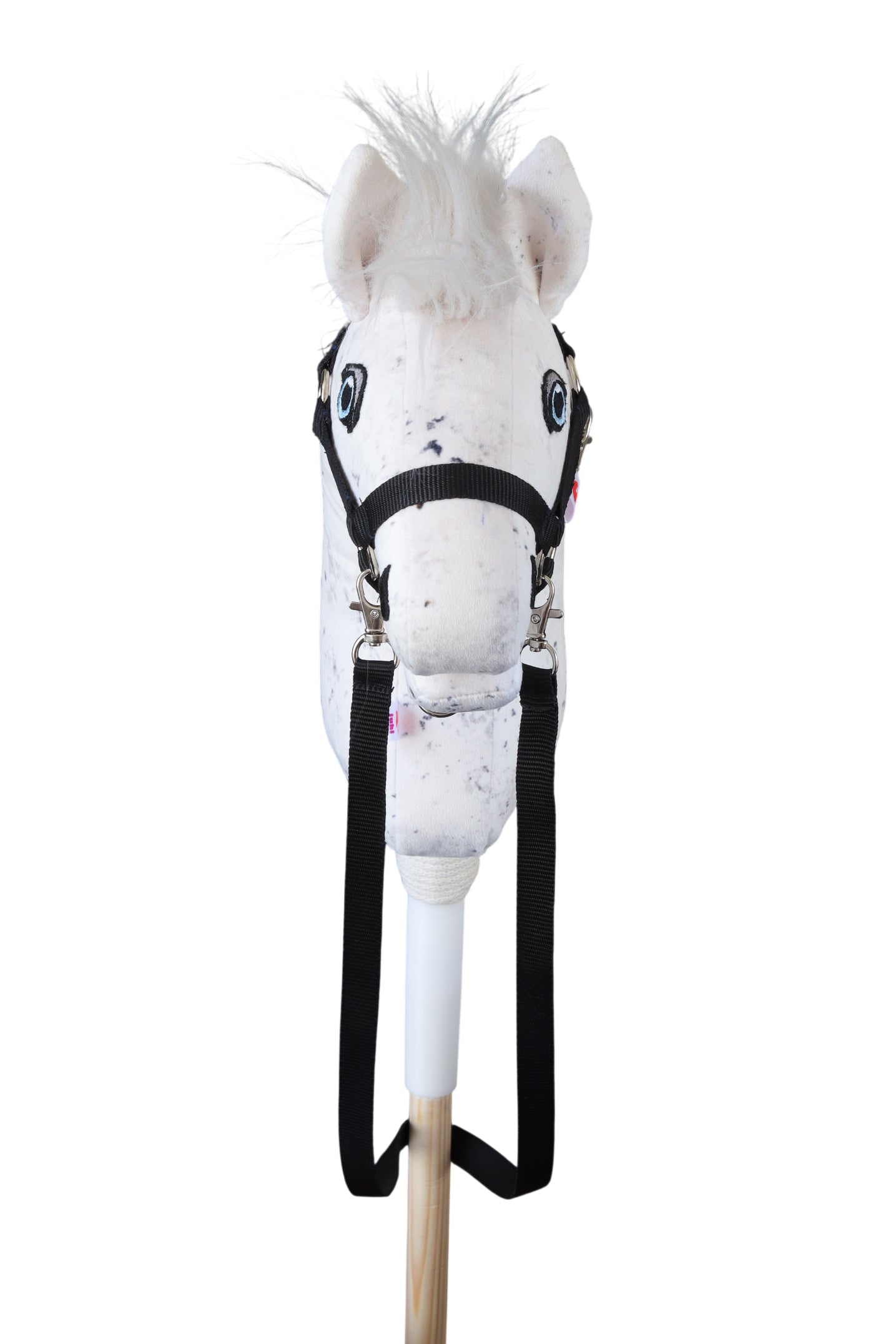 Hobbyhorse s černou ohlávkou a otěží z polypropylenu. Pohled zepředu.