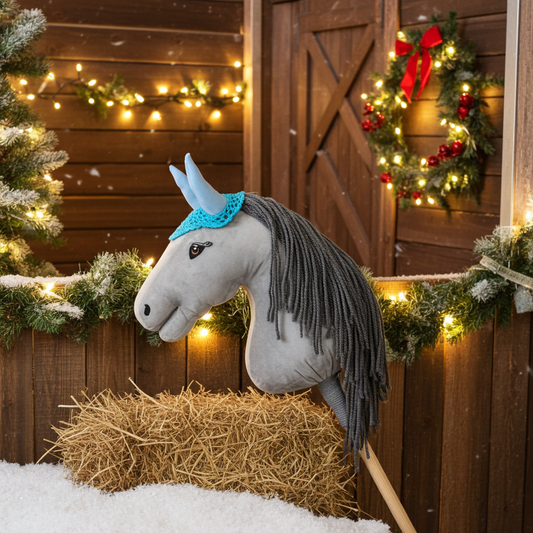 Gehäkelte Fliegenhaube - Türkis mit blauen Ohren - Fohlen